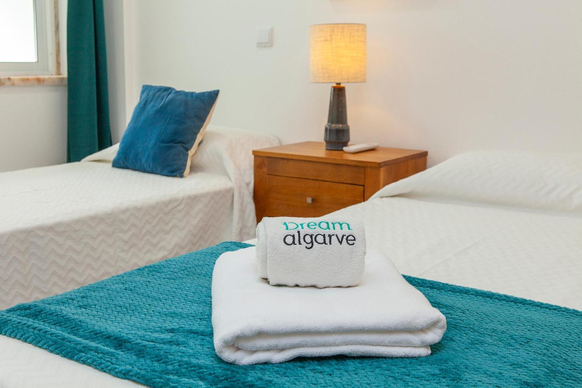 Baluarte Apartments Lagos Esterno foto